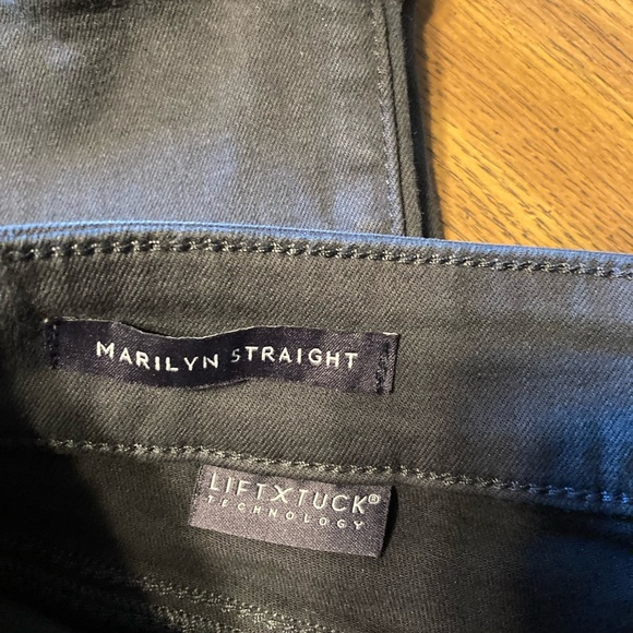 NYDJ Women’s Pants - Picture 5 of 8